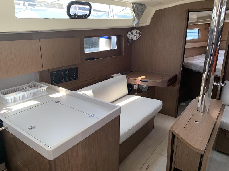 Book yachts online - sailboat - Oceanis 41.1 - Iris - rent