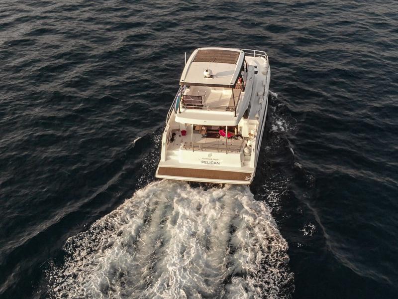 Book yachts online - powercatamaran - MY40 - Pelican - rent