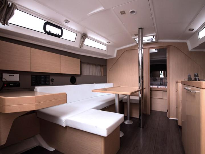 Book yachts online - sailboat - Oceanis 38 (3 cabins) - Salsa - rent