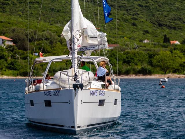 Book yachts online - sailboat - Oceanis 38 (3 cabins) - Salsa - rent