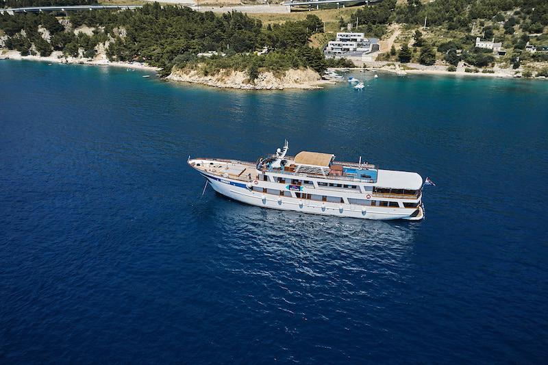 Book yachts online - motorboat - Motoryacht  Liberty - Liberty - rent