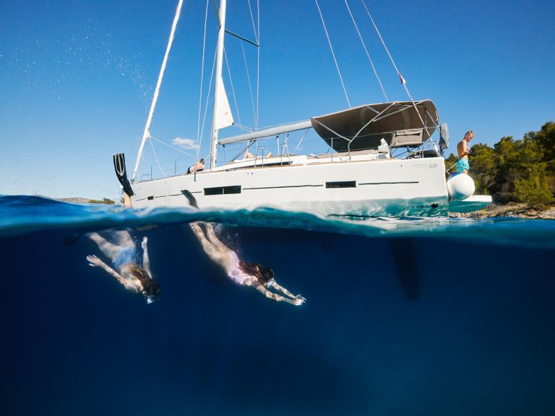 Book yachts online - sailboat - Dufour 520 GL - Peace of Mind - rent