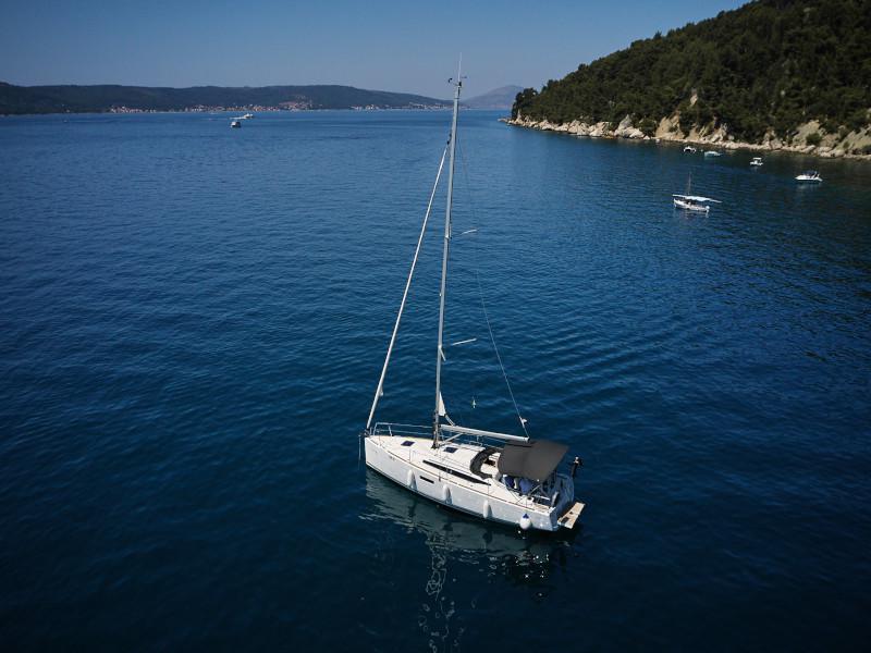 Book yachts online - sailboat - Sun Odyssey 349 - Manilo - rent