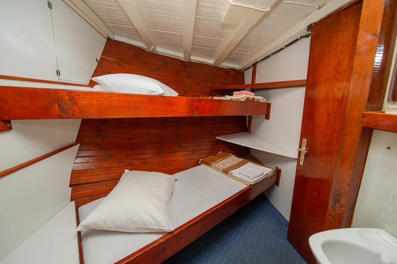 Book yachts online - motorboat - Motoryacht Teodora - Teodora - rent