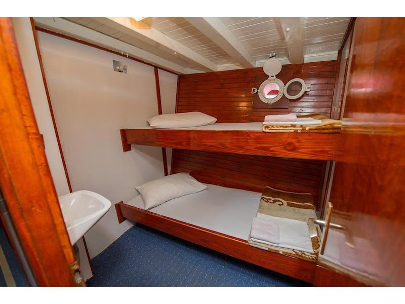 Book yachts online - motorboat - Motoryacht Teodora - Teodora - rent