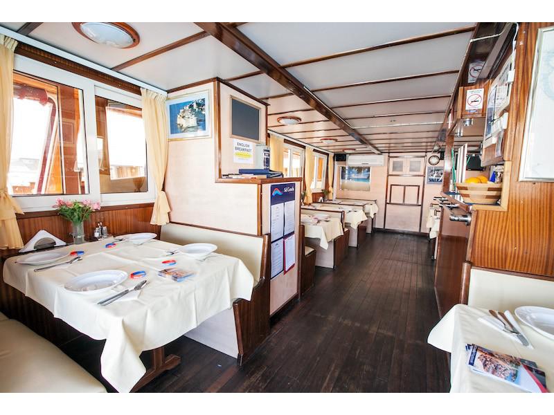 Book yachts online - motorboat - Motoryacht  Tuna - Tuna - rent