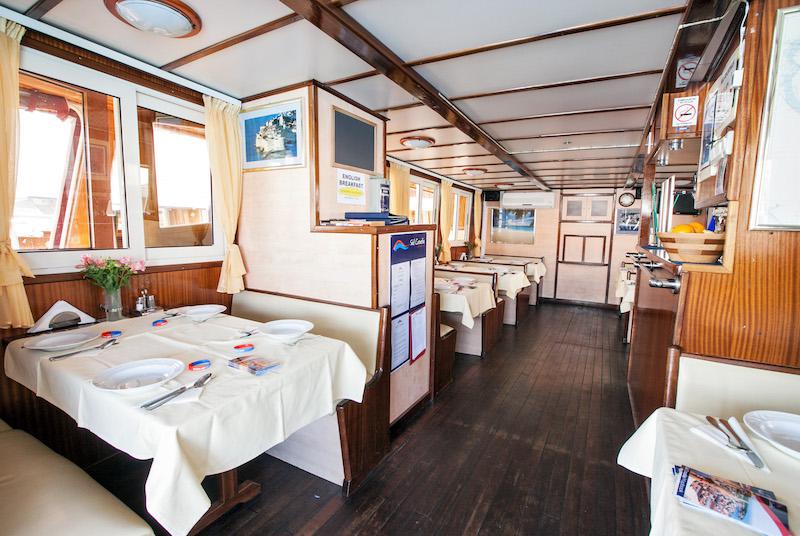 Book yachts online - motorboat - Motoryacht  Tuna - Tuna - rent