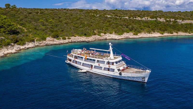 Book yachts online - motorboat - Motoryacht Emanuel - Emanuel - rent