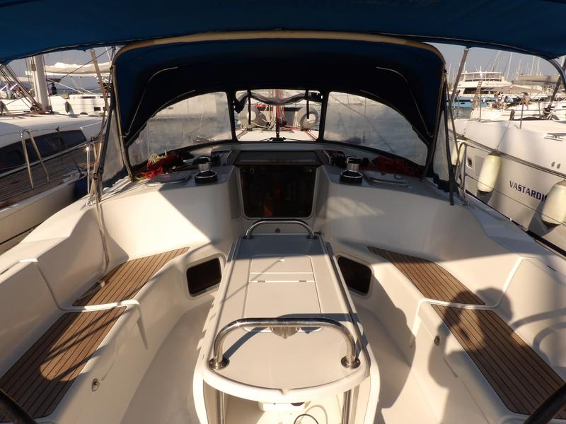 Book yachts online - sailboat - Sun Odyssey 44i - Sofia+BowThruster - rent