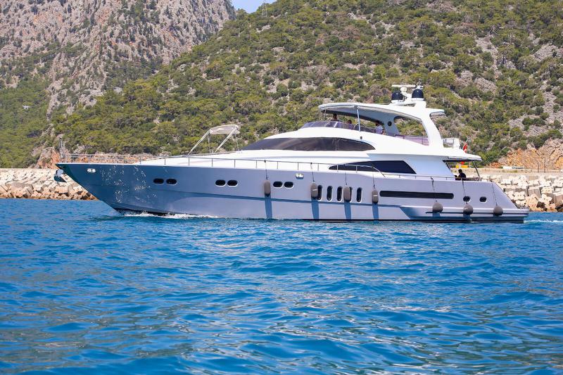 Book yachts online - motorboat - Bilgin 28 - 28M Deluxe Bilgin Motoryacht  - rent