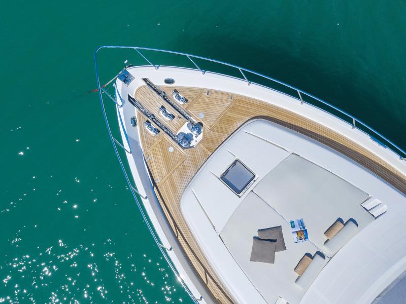 Book yachts online - motorboat - Ferretti 681 - DOMINIQUE - rent