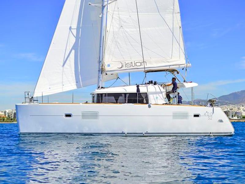 Book yachts online - catamaran - Lagoon 400S2 - GETAWAY - rent