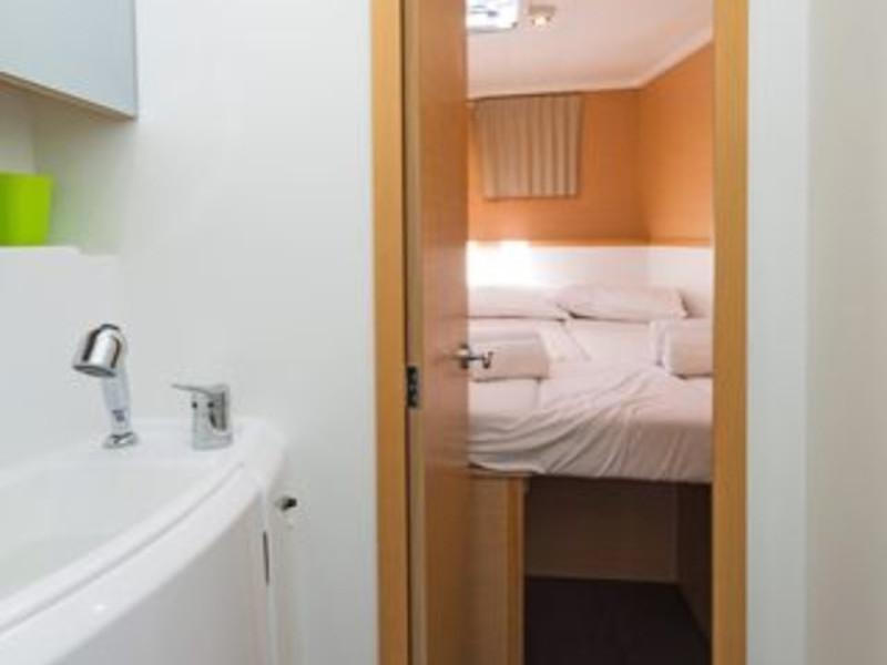Book yachts online - catamaran - Lagoon 400S2 - GETAWAY - rent