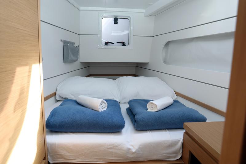 Book yachts online - catamaran - Excess 12 - Kiss Me Twice - rent