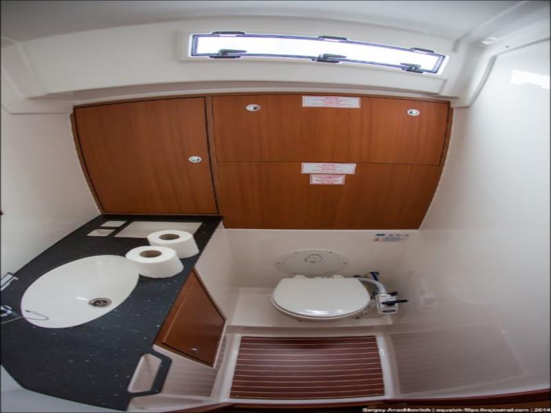 Book yachts online - sailboat - Bavaria Cruiser 45 - Grujica - rent