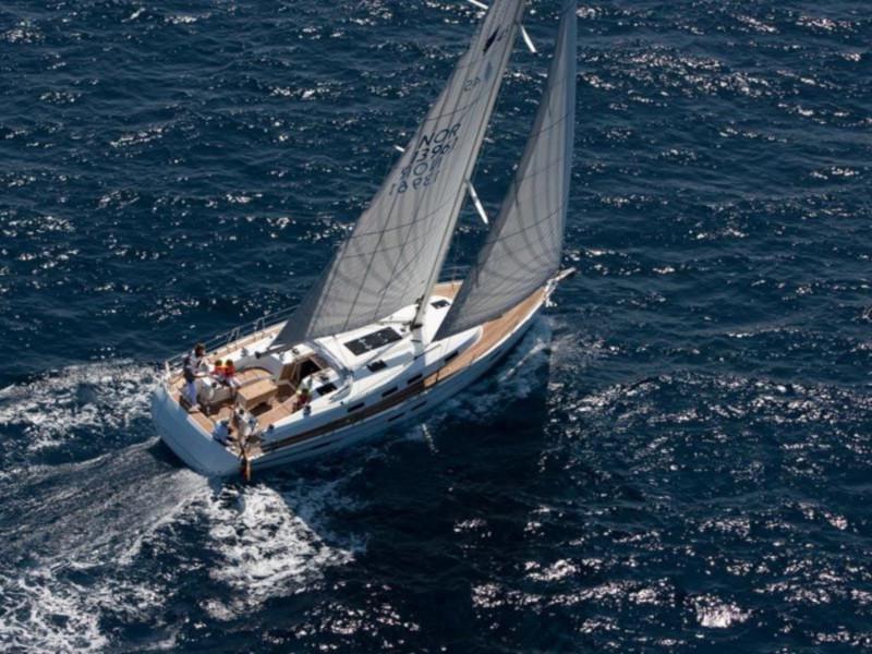 Book yachts online - sailboat - Bavaria Cruiser 45 - Blitvica - rent