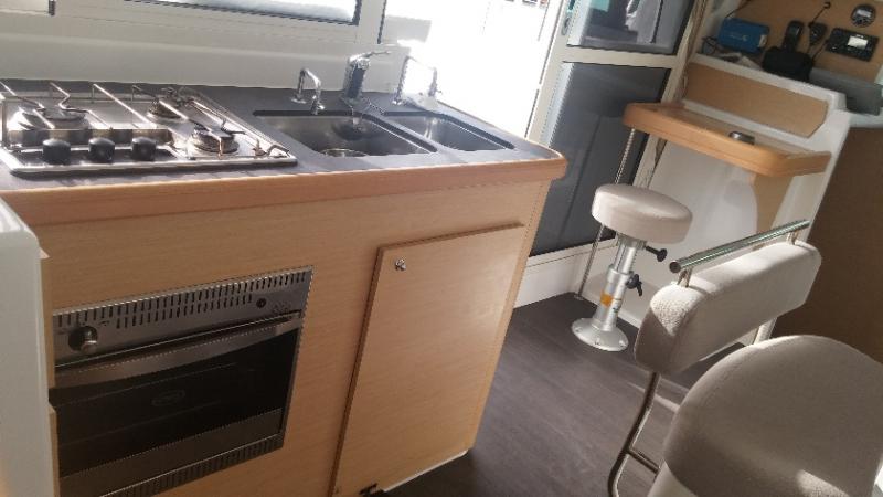 Book yachts online - catamaran - Lagoon 380 S2 - Karla II - rent