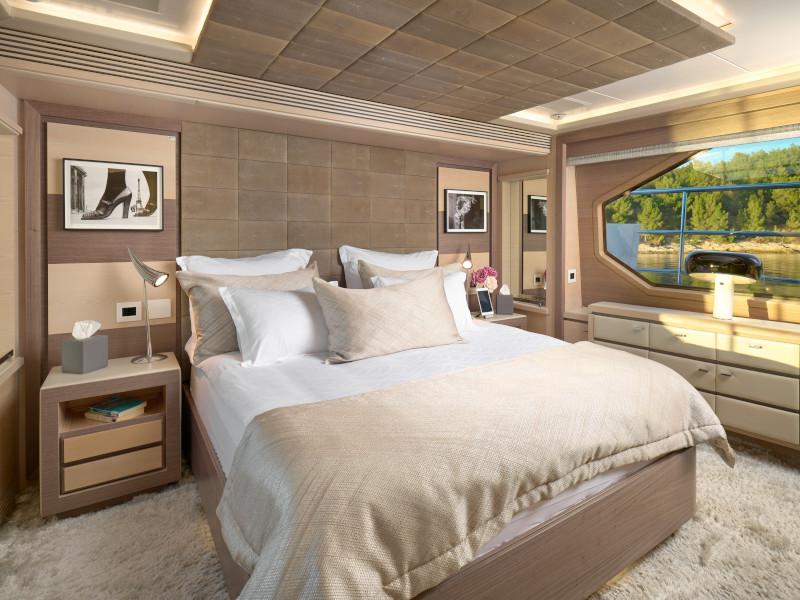 Book yachts online - motorboat - Delfino 93 - Ocean Drive - rent