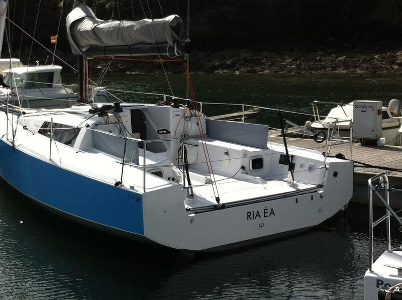 Book yachts online - sailboat - Pogo 30 - RIA ÉA - rent