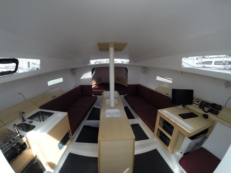 Book yachts online - sailboat - Pogo 30 - RIA ÉA - rent