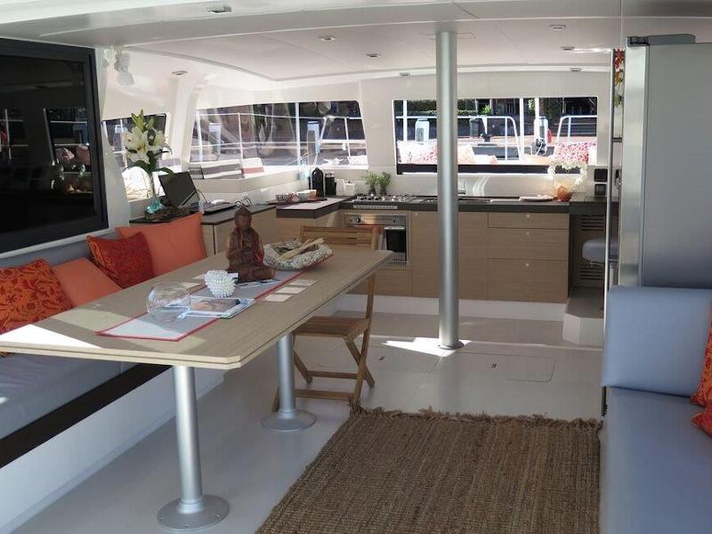 Book yachts online - catamaran - Bali 4.3 - CARAPA_DB - rent
