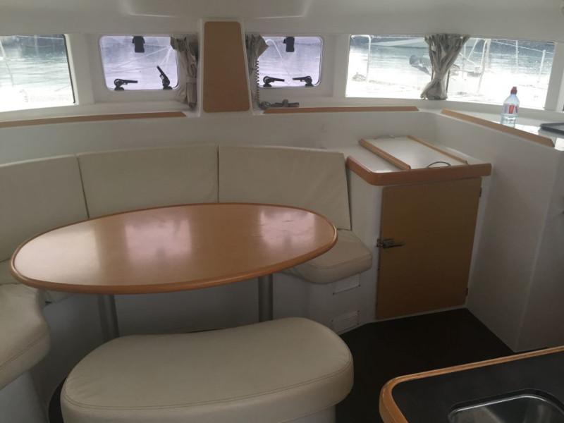 Book yachts online - catamaran - Lagoon 380 - Sevilla_DB - rent