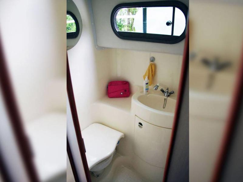 Book yachts online - motorboat - Sedan 1170 - MELODIE FR - rent
