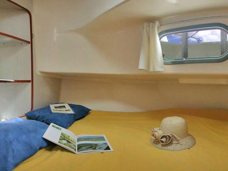 Book yachts online - motorboat - Confort 1100 - MONSARAZ PO - rent