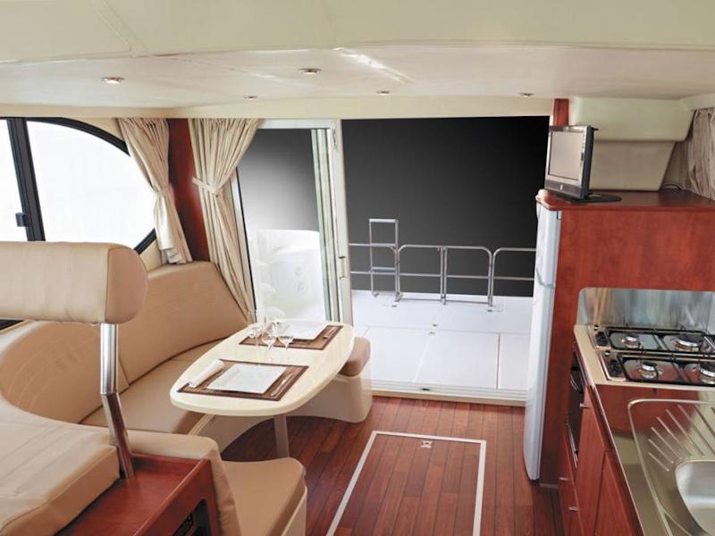 Book yachts online - motorboat - Estivale Quattro B - STE EULALIE FR - rent