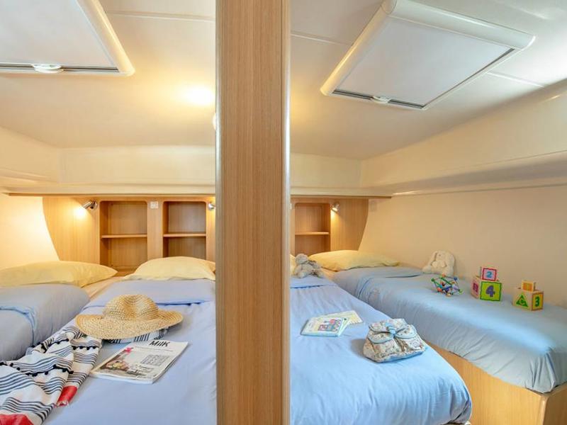 Book yachts online - motorboat - Quattro Fly C - Narbonne - rent