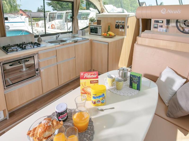 Book yachts online - motorboat - Quattro Fly C - Narbonne - rent