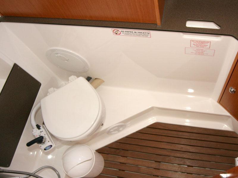 Book yachts online - sailboat - Bavaria Cruiser 33 - Chili - rent