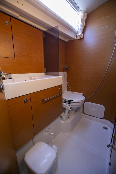 Book yachts online - sailboat - Sun Odyssey 509 - Nefeli | with A/C, generator, inverter, solar panels - rent