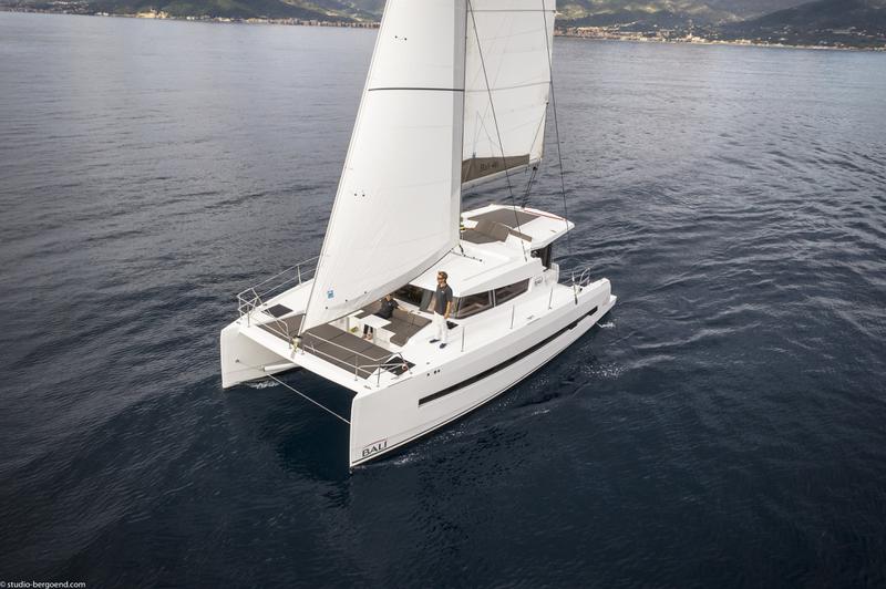 Book yachts online - catamaran - Bali 4.0 - Insail - rent