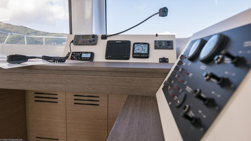 Book yachts online - catamaran - Bali 4.0 - Insail - rent