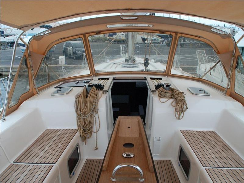 Book yachts online - sailboat - Dufour 445 GL 6 pax - Ambiente V - rent