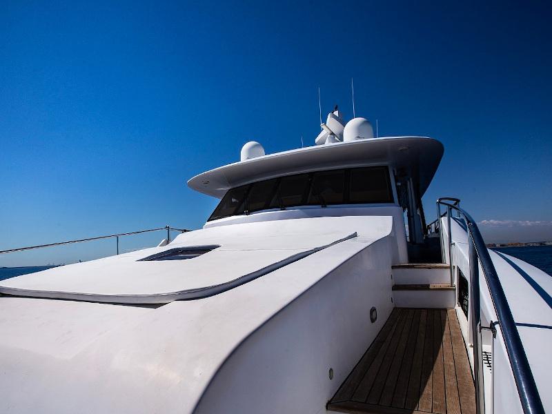 Book yachts online - motorboat - Explorer 92 - Boramar Luxe - rent