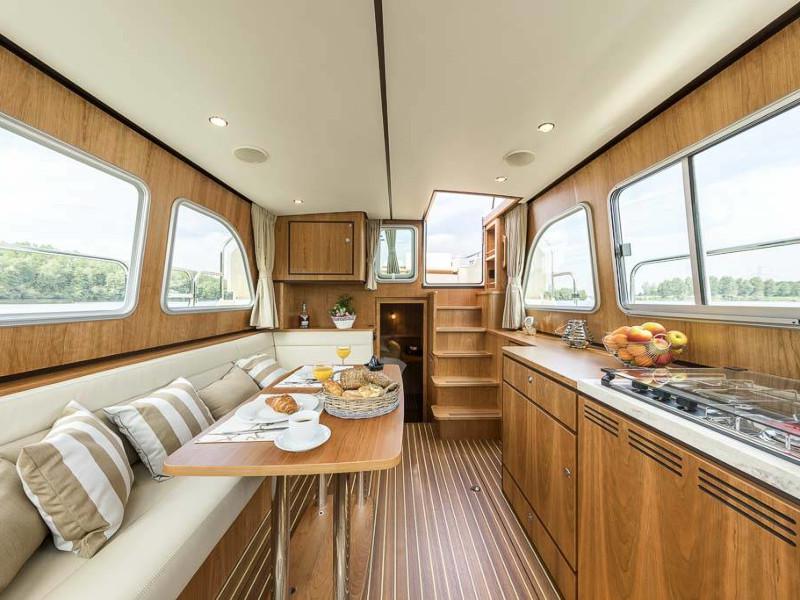 Book yachts online - motorboat - Linssen Grand Sturdy 35.0 AC - Stella - rent