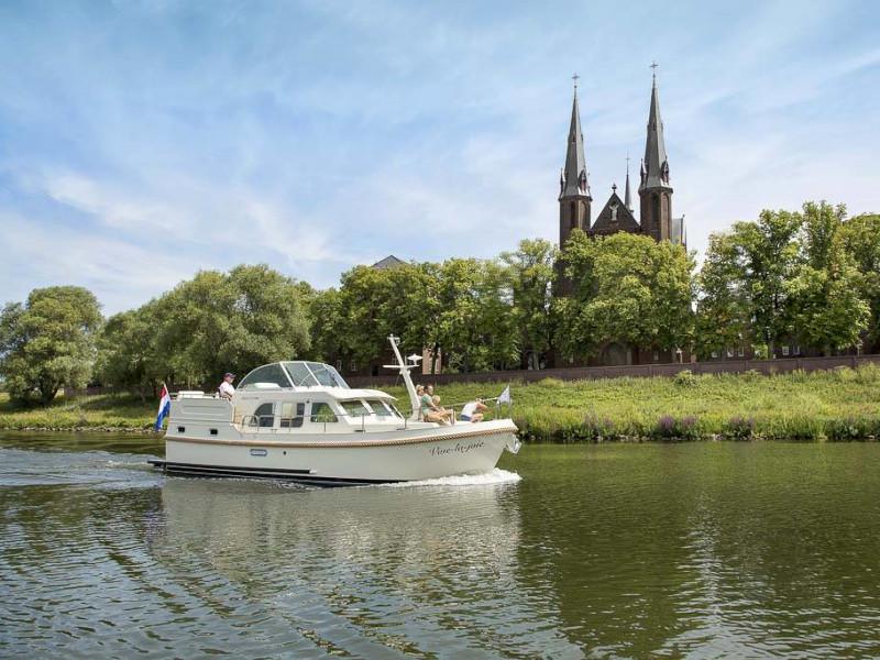 Book yachts online - motorboat - Linssen Grand Sturdy 35.0 AC - Stella - rent