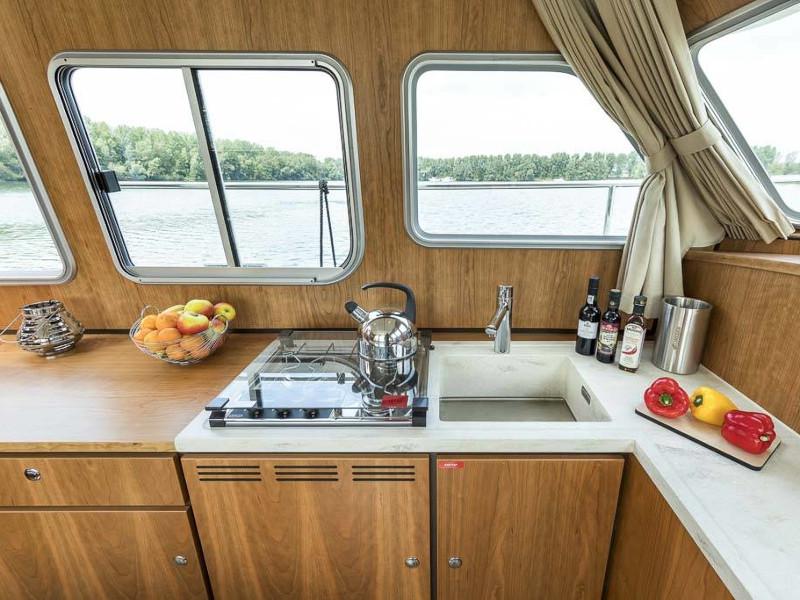 Book yachts online - motorboat - Linssen Grand Sturdy 35.0 AC - Stella - rent