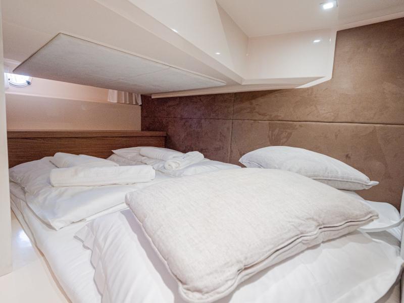 Book yachts online - motorboat - Sessa C35 - Jupika - rent