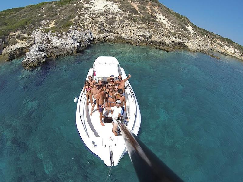 Book yachts online - motorboat - Scanner One 999 - Lidia - rent