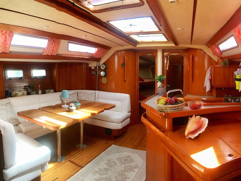 Book yachts online - sailboat - Sun Odyssey 51 - CHIA - rent