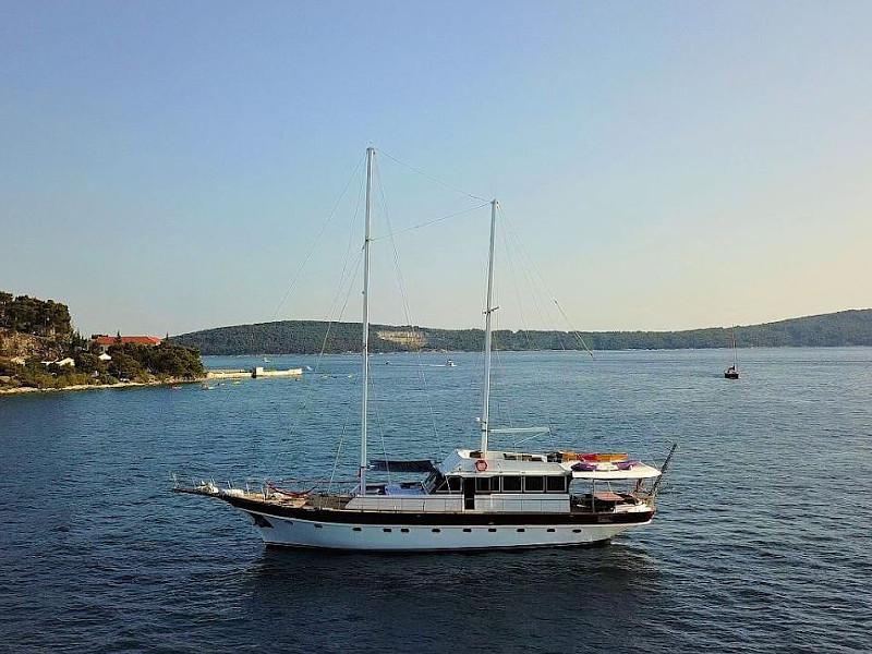 Book yachts online - other - Gulet - Vito - rent