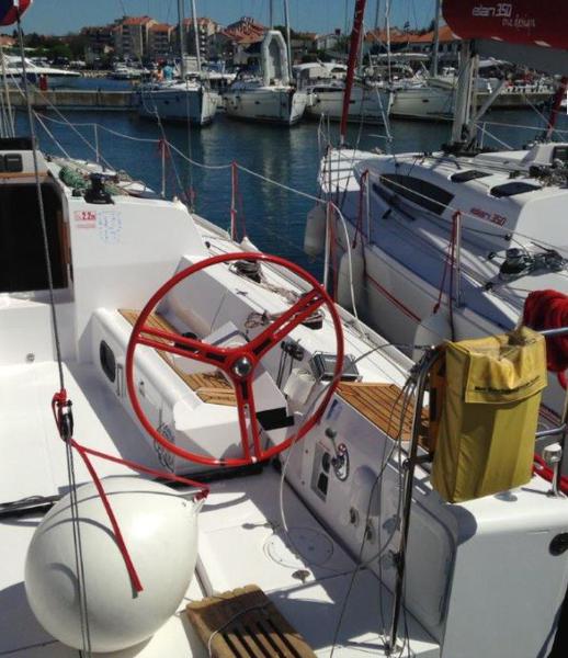 Book yachts online - sailboat - Elan 350 - OSCAR - rent