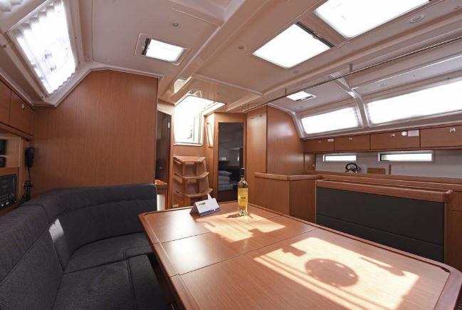 Book yachts online - sailboat - Bavaria 46 Cruiser - SR VI  - rent