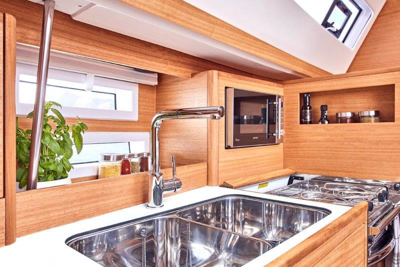 Book yachts online - sailboat - Elan Impression 45.1 - BAD BUOY - rent