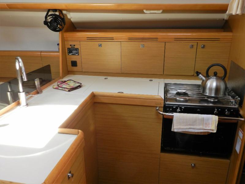 Book yachts online - sailboat - Sun Odyssey 42 i - Skiron - rent