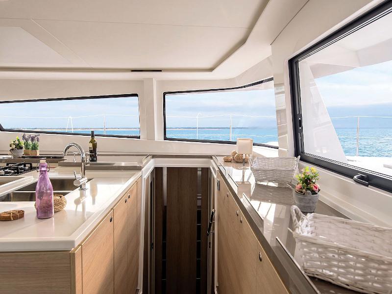 Book yachts online - catamaran - Bali 5.4. - Signature Concept - rent