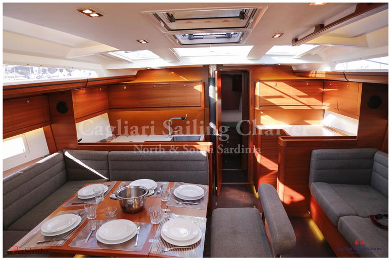 Book yachts online - sailboat - Dufour 512 Grand Large - Kal'e Moru - rent